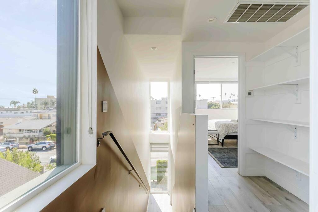 Villa Stunning Hollywood Townhouse With Sunny Views Los Ángeles Exterior foto
