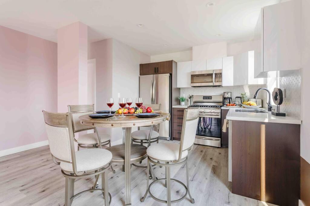 Villa Stunning Hollywood Townhouse With Sunny Views Los Ángeles Exterior foto